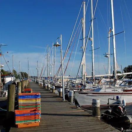 In Au منزل للإقامة *