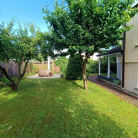 منزل للإقامة In Au